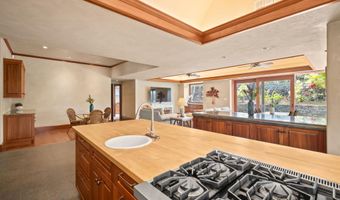 230 E Panana Pl, Kihei, HI 96753