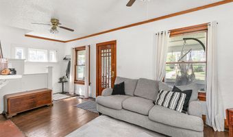 1427 Mattern Ave, Des Moines, IA 50316