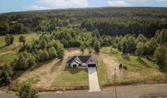 1068 Creekwood Cir, Bauxite, AR 72011