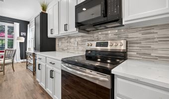 359 LAUREL FALLS Dr, Apollo Beach, FL 33572