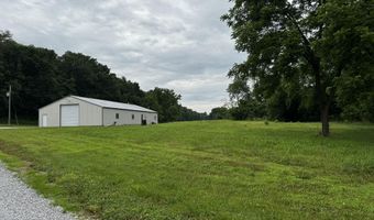 3702 Round House Rd, Aurora, MO 65605