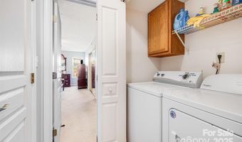 2904 Sagamore Ln, Asheville, NC 28806