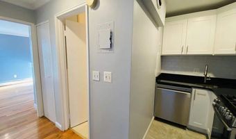 144 Kenrick St 34, Boston, MA 02135