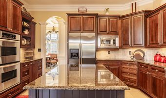 4930 Benthaven Dr E, Bargersville, IN 46106