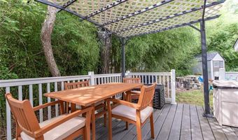76 Long Meadow Dr, Glocester, RI 02814