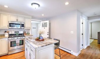 9 Norman St, Cumberland, RI 02864