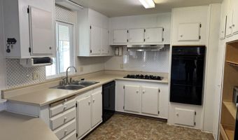 2035 Shetland Ln, Arcata, CA 95521