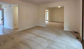 1108 ROCKINGHAM St, Arlington, VA 22205