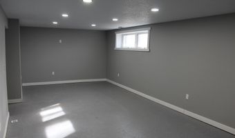 205 Woodlyn Way, Algona, IA 50511