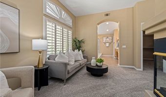7520 E Toyon Ln, Anaheim, CA 92808