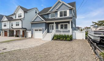33 Amherst Dr, Bayville, NJ 08721