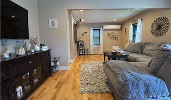 92 Irons Ave, Johnston, RI 02919