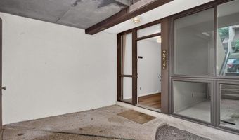 2212 S RANDOLPH St 1, Arlington, VA 22204