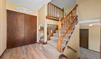 15769 Hayes Trl, Apple Valley, MN 55124