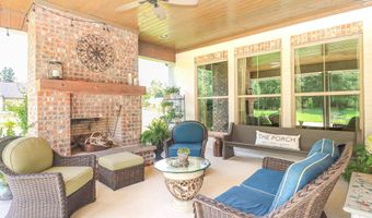 170 Fallen Oak Dr, Brandon, MS 39047