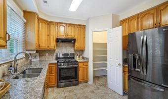 7044 FIELDHURST Ct, Alexandria, VA 22315