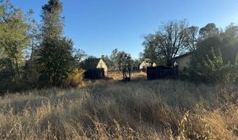 6513 Lulu Ln, Anderson, CA 96007