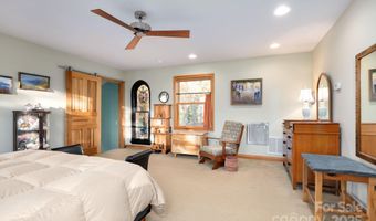 105 Avondale Heights Rd, Asheville, NC 28803