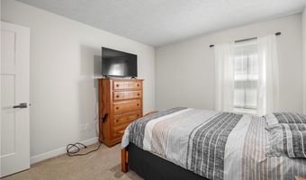 160 Eagle Cir, Amherst, OH 44001
