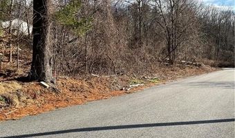 27 Oxford Rd, Cumberland, RI 02864