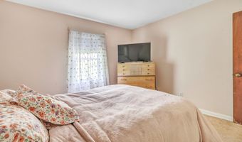 85 Elmsford Rd, Bridgeport, CT 06606