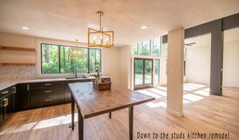 2302 Twin Lakes Dr, Bainbridge, GA 39819