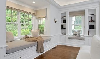 6 Searles Rd, Darien, CT 06820