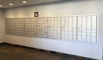 98-450 Koauka Loop 201, Aiea, HI 96701