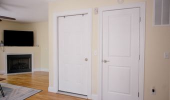 28 Armstrong Rd C28, Coventry, CT 06238