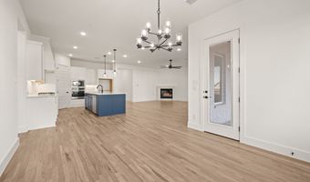 912 Highlands Ave, Aledo, TX 76008