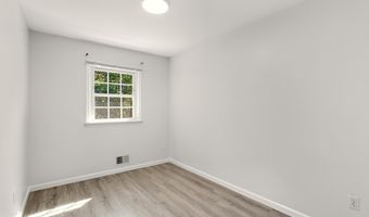 1112 Berkeley Ave, Beachwood, NJ 08722