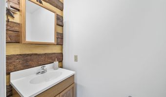 705 BEAUREGARD Dr, Basye, VA 22810