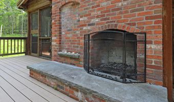 235 Algerie Rd, Becket, MA 01223