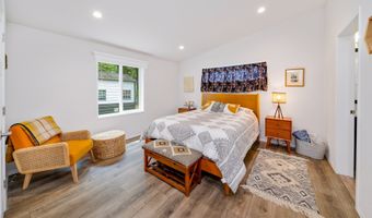 10220 7TH St, Bay City, OR 97107