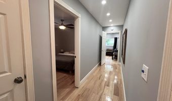33 S MAIN St, Boonsboro, MD 21713