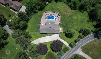 525 N Hametown Rd, Akron, OH 44333