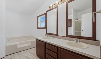 11575 Berry Bates Ln, Bentonville, AR 72712
