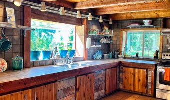 260 Rustic Ln, Bonners Ferry, ID 83805