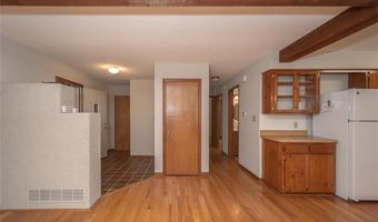 918 King St, Baldwin City, KS 66006