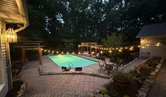 2611 COLEMAN Rd, Anniston, AL 36207