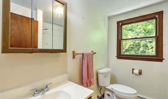 104 Stanton Ave, East Providence, RI 02915