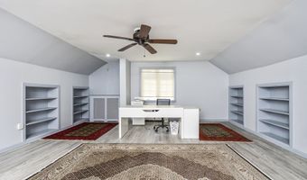 28 Tudor Rd, Albany, NY 12203