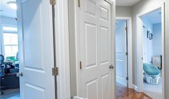 88 Phillip Ave, Cumberland, RI 02864