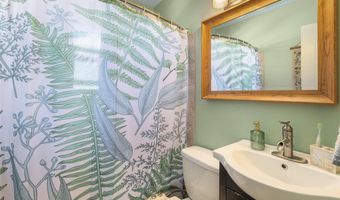 125 Park Ave C1, Amityville, NY 11701