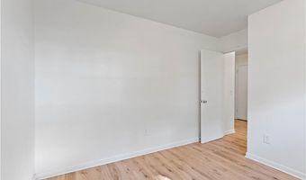 1108 SE E St, Bentonville, AR 72712