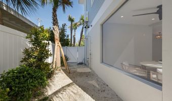 215 SYCAMORE Ave, Anna Maria, FL 34216