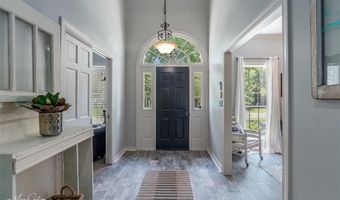 1260 Capilano Dr, Shreveport, LA 71106