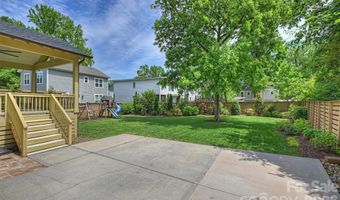 3030 Attaberry Dr, Charlotte, NC 28205