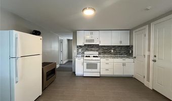217 State St 2R, Bristol, RI 02809