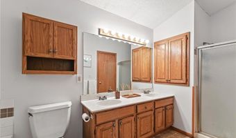 7293 159th St W, Apple Valley, MN 55124